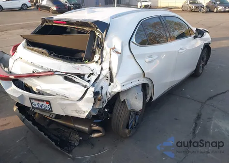 2024 Lexus Ux 250H Premium z USA, uszkodzony, nr VIN JTHP6JBH8R2190362